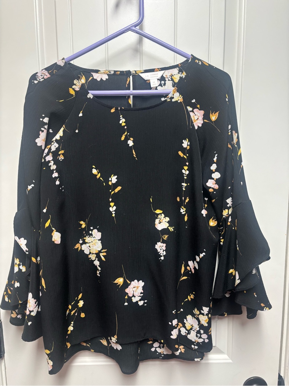 LC Lauren Conrad Black Floral Ruffle Sleeve Blouse size M